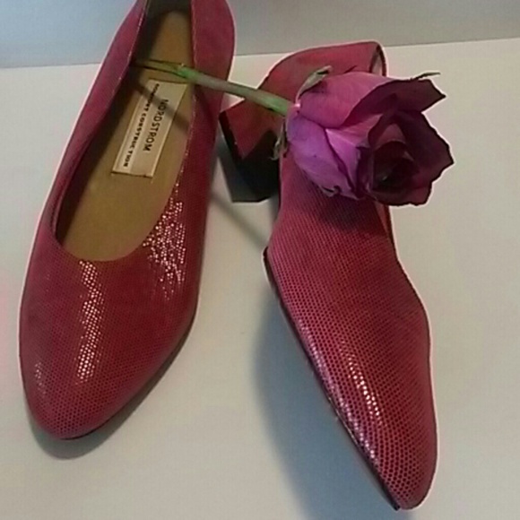 Red Nordstroms leather shoe low heel - Picture 3 of 6